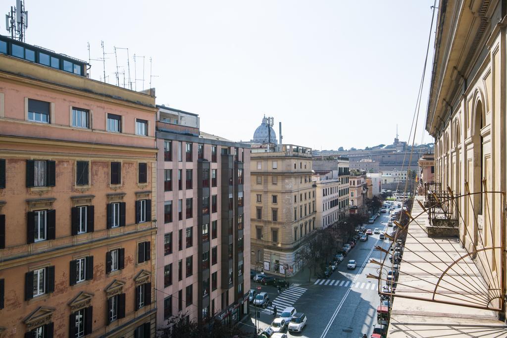 Vatican Treasure Rome Bagian luar foto